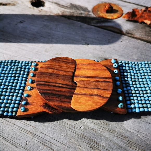Beaded Turquoise Stretchy Belt with Wooden Hook Clasp Buckle - Picture 14 of 14